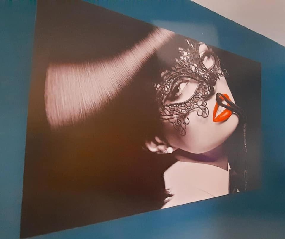 Nuit Insolite-Room Love Saint-Germain  Exterior foto