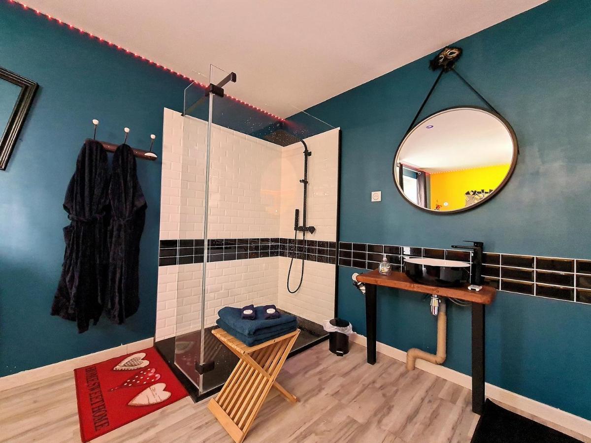 Nuit Insolite-Room Love Saint-Germain  Exterior foto