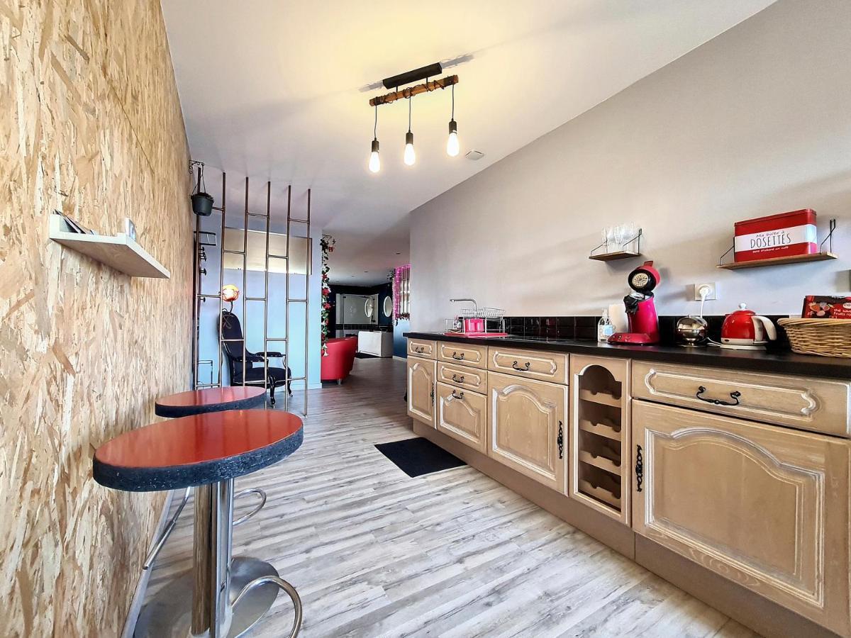 Nuit Insolite-Room Love Saint-Germain  Exterior foto