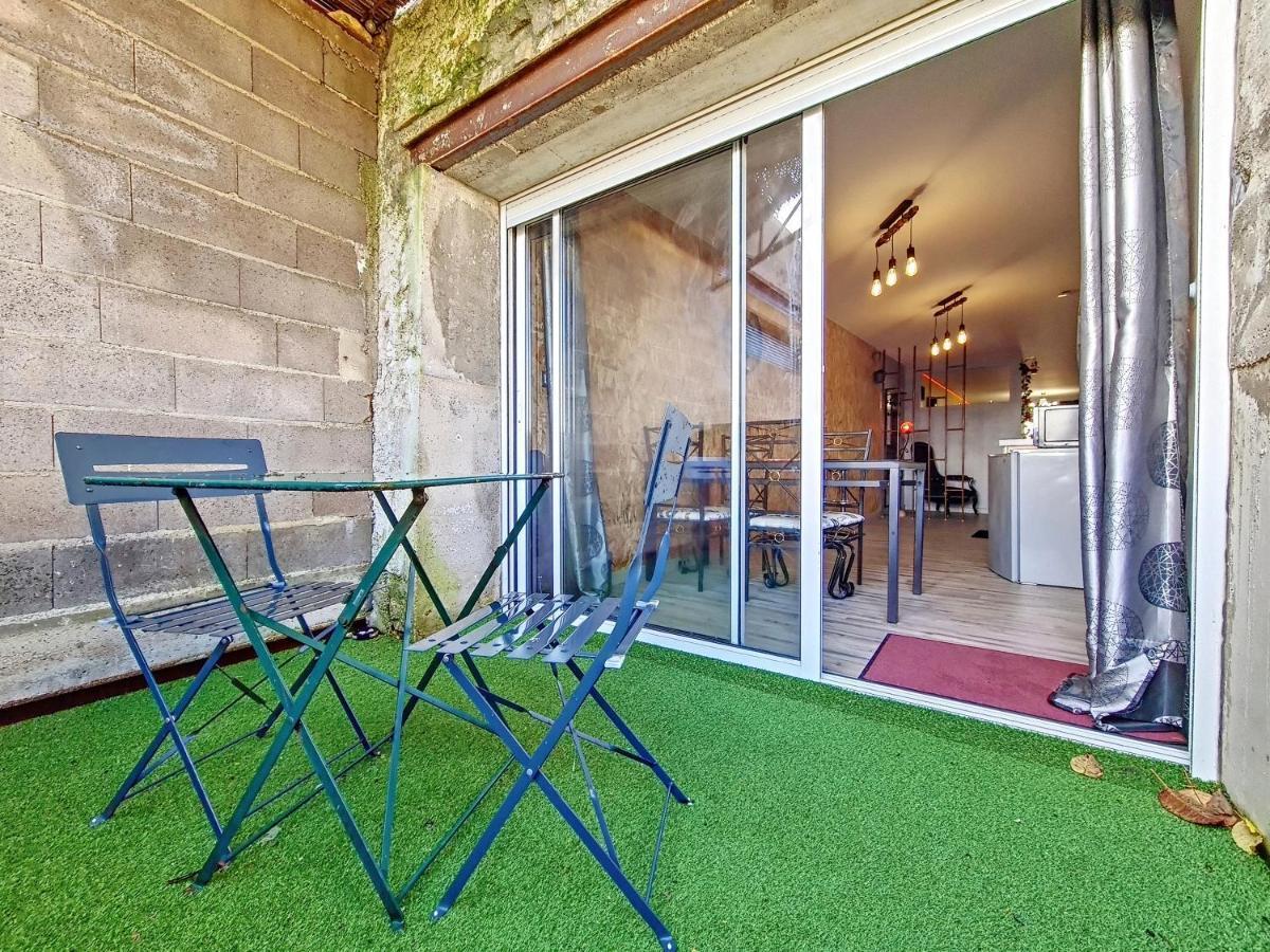 Nuit Insolite-Room Love Saint-Germain  Exterior foto